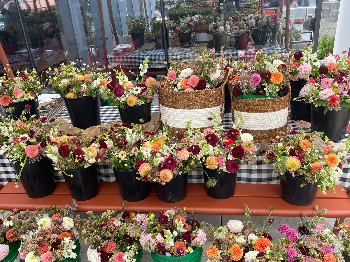 Bouquet Bar